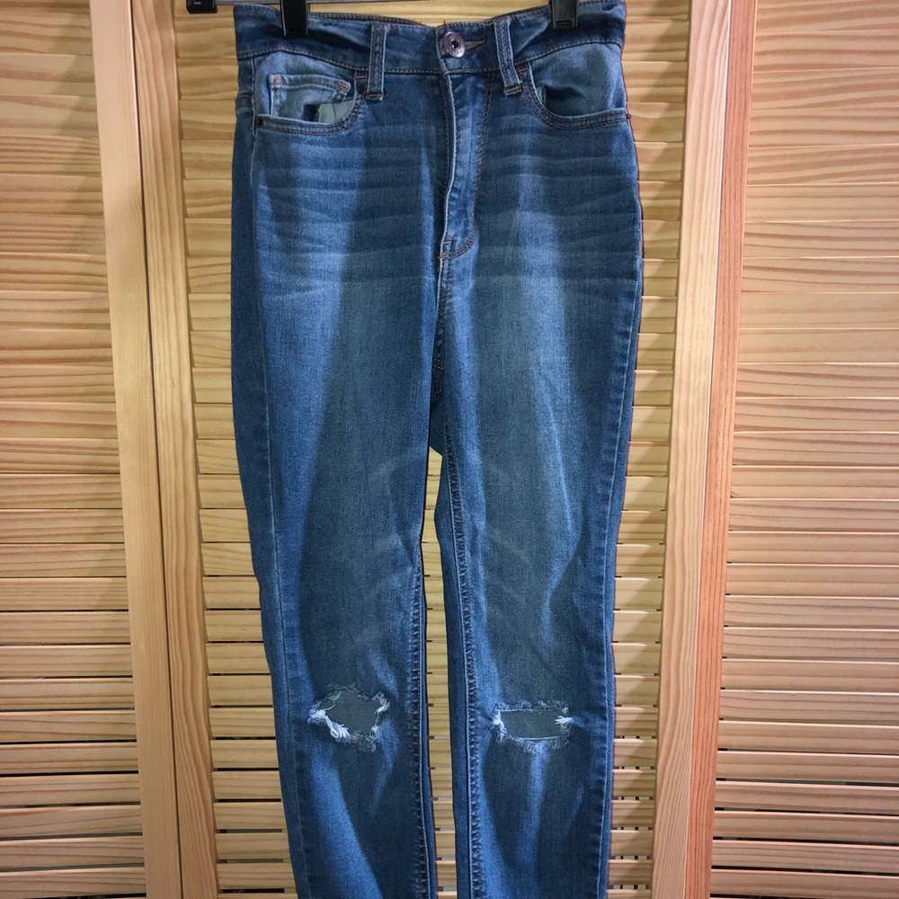 Rue21 jeans with rips